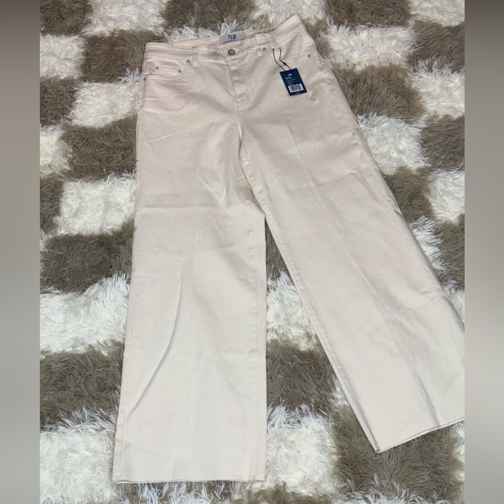 ☀️SUMMER CLEARANCE SALE☀️ NIC+ZOE Off-White Denim Pants